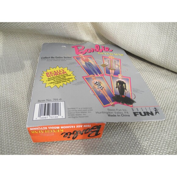NEW 1995 VINTAGE, by BASIC FUN #701-0, BARBIE SOLO IN THE SPOTLIGHT KEYCHAIN - Picture 9 of 11